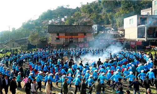 In pics: Spring Festival atmosphere strong across Hechi