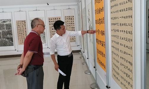 Hechi exhibition marks PRC's 70th anniversary