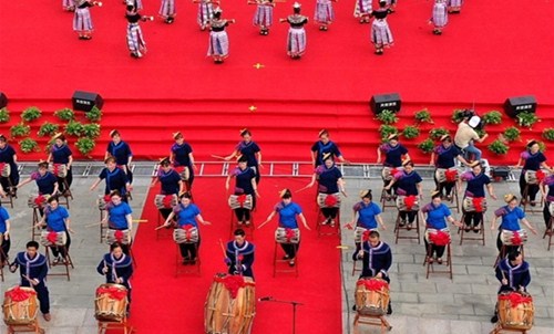 Huanjiang residents celebrate journey to prosperity