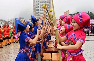 Stick Dance: a national intangible cultural heritage in Du'an