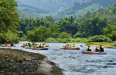 Jinchengjiang's 1st rafting project opens