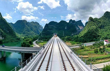 Guangxi accelerates construction of ASEAN-oriented railway hub