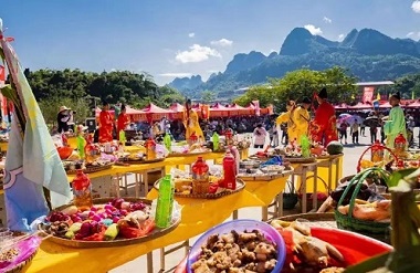 Huanjiang holds 8-day Fenlong Festival celebrations