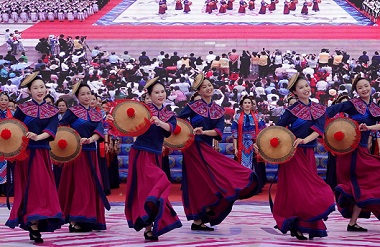 Maonan ethnic group celebrates Fenlong Festival in Guangxi