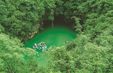 Fengshan's cultural tourism market flourishes