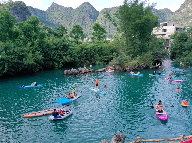 Du'an Yao autonomous county attracts increasing tourists
