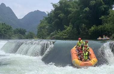 Jinchengjiang rafting project starts trial operation
