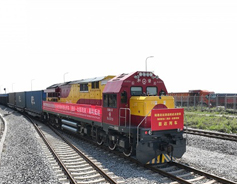 1st train benefiting from departure land port tax refund arrives in Qinzhou