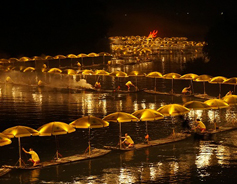 Encounter golden 'dragon' on dazzling Yulong River