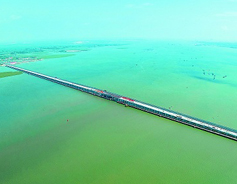 Guangxi's largest cross-sea bridge connected