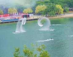 Liuzhou intl water carnival starts ahead of Golden Week holiday