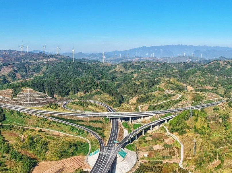 Guanyang-Pingle Expressway opens to enhance connectivity in Guangxi