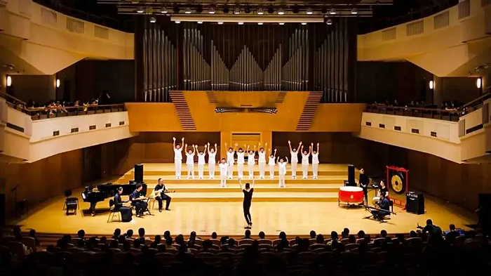 14 Guangxi deaf-mute children create miracles with melody