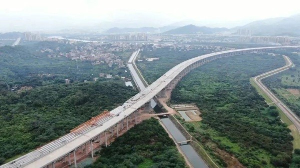 The Conghua-Huangpu Expressway..jpg