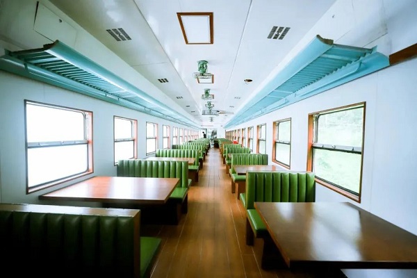Train-themed Restaurant..jpg