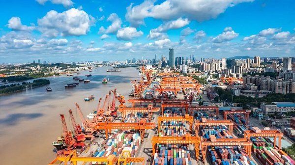 The Huangpu Port..jpg