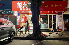 Some Guangzhou districts begin reopening after no new cases reported