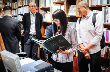 Macao publications exhibited in Tianhe bookstore