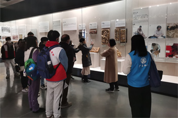 Expats explore Chinese culture at Tianhe museum