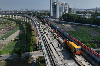 Track-laying begins on intercity railway in Guangdong 