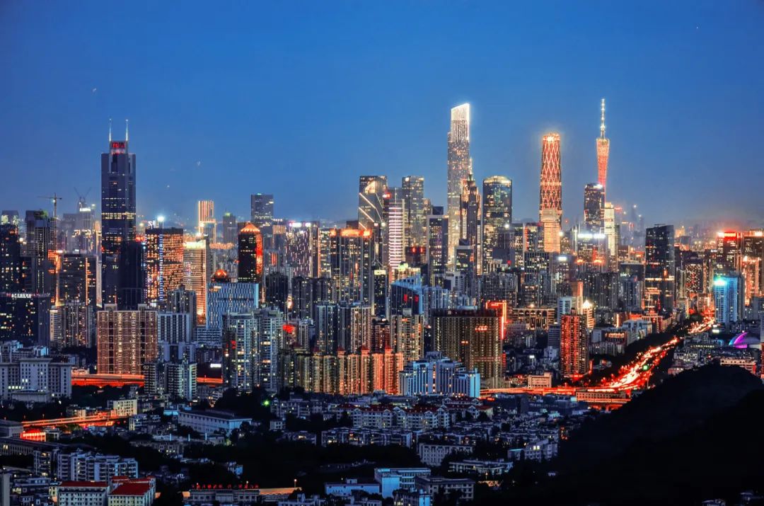 Tianhe district unveils major policies with over 1 billion investment