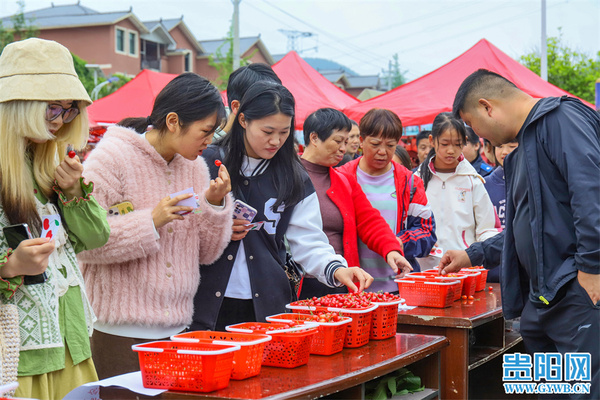 Xiaba crowns first 'Cherry King'