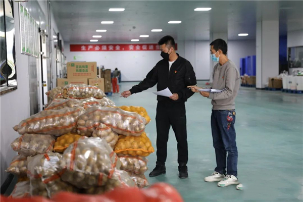 Baiyun safeguards people's livelihood amid pandemic