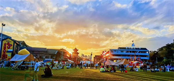 1737452673276048097.jpg 街区1.jpg