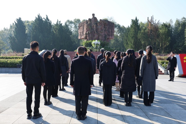 1764817846168042436.jpg W020251126340902872211_ORIGIN.jpg