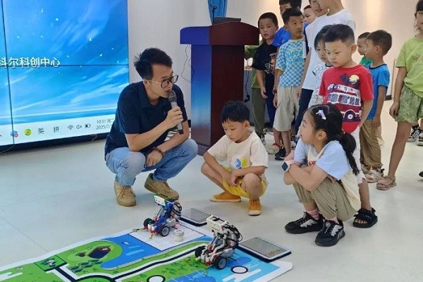 Yunyan district holds science popularization event for children
