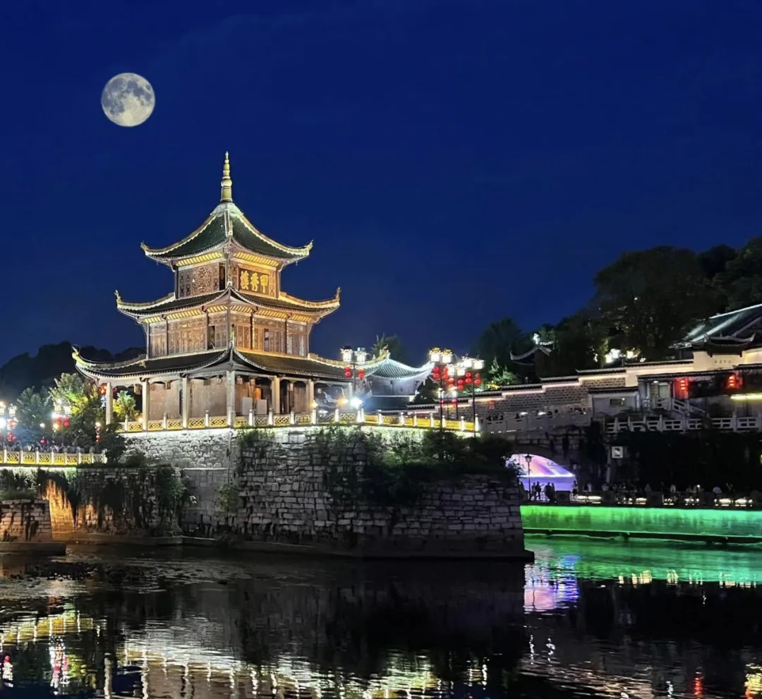 Guiyang sees tourism boom over Mid-Autumn Festival holiday