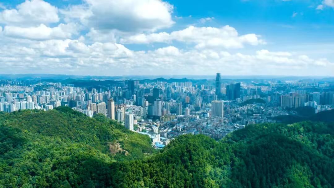 Guiyang hopes to gallop toward mega-city status