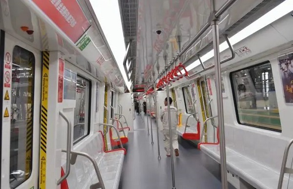 First train debuts at new Guiyang metro line 3