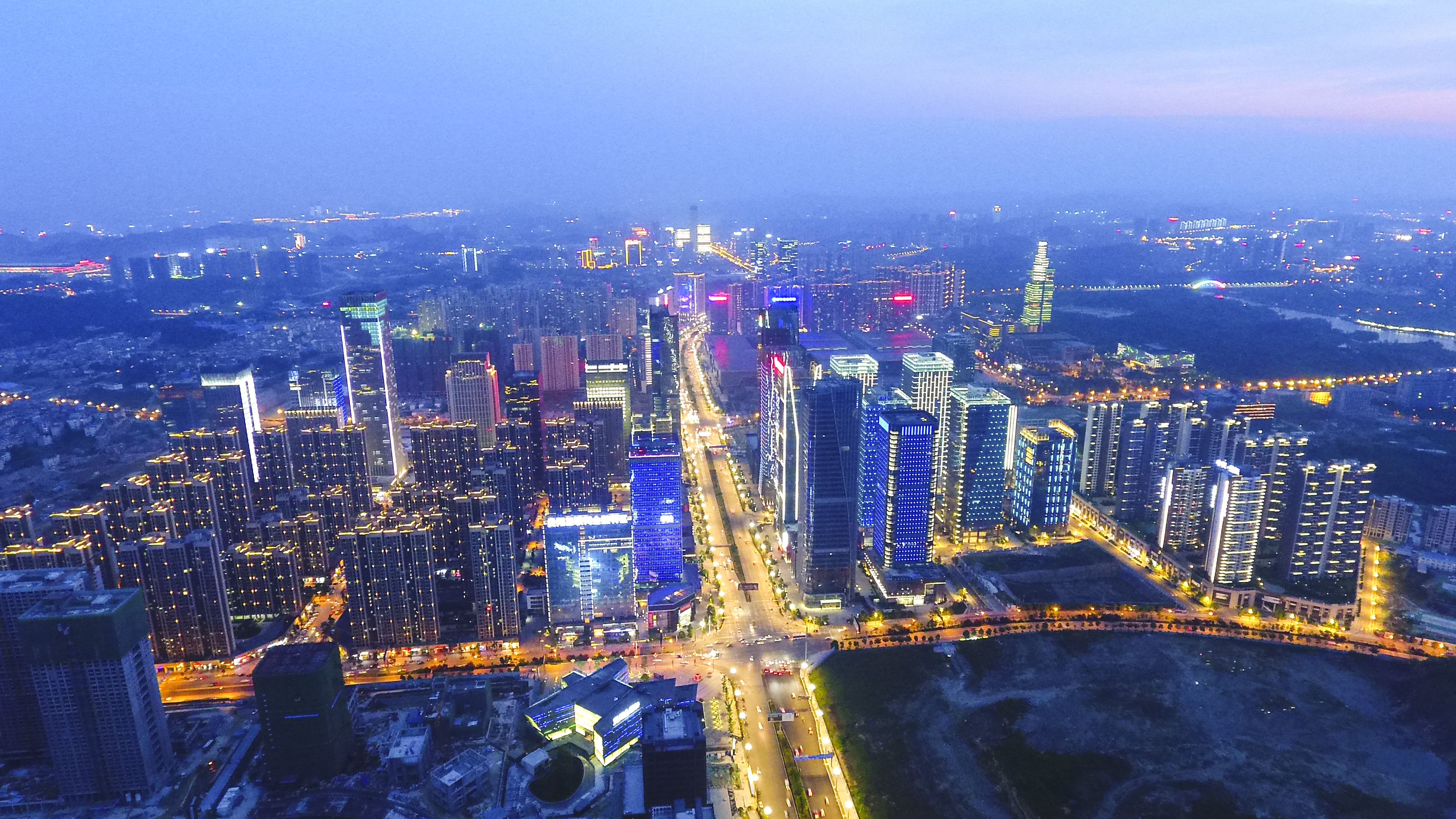 Private economy thrives in Guiyang and Guian