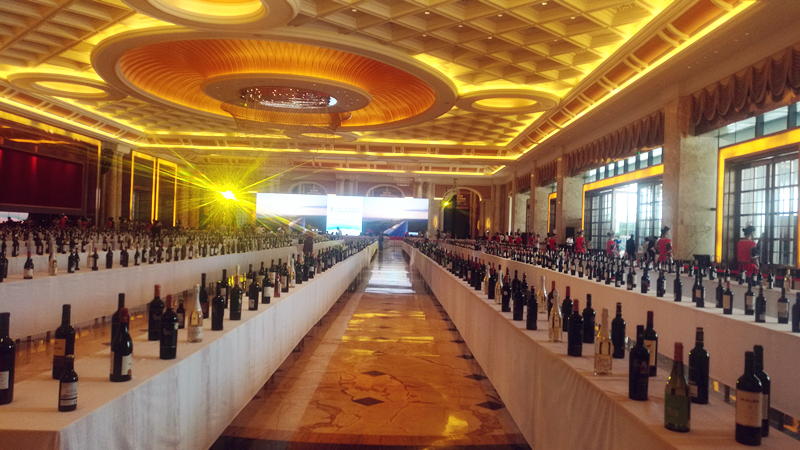 World-level wine conference debuts in Hainan 