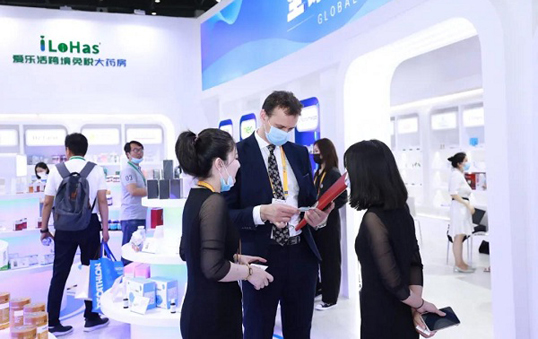 Lecheng charms at consumer products expo