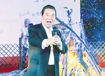 Famous singer Li Shuangjiang promotes Hainan for over 40 years 