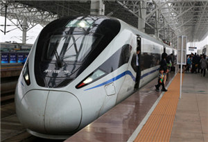 Hainan pilots E-ticket for island-looping high-speed trains