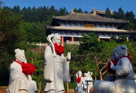 Hainan's first filial piety theme park opens