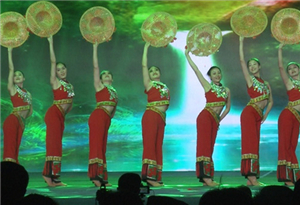 Wuzhishan hosts evening gala to celebrate Sanyuesan Festival