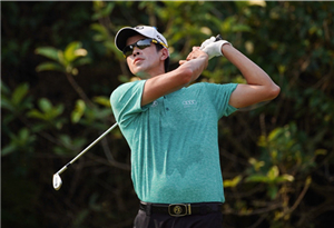 Singapore's Quincy Quek takes lead in Haikou