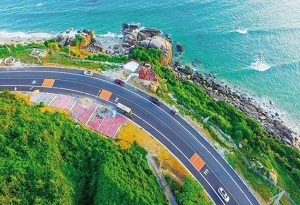 Hainan Roundabout Tourism Highway starts construction