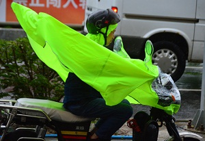 South China braces for strong winds, rain as Typhoon Kompasu approaches