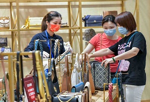 China's Hainan sees soaring duty-free sales in 2021