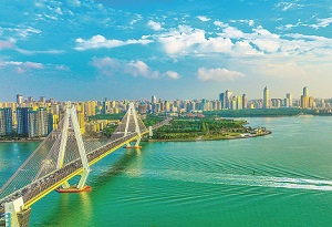 Hainan realizing prosperity with free port