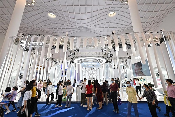 Hainan expo features high-quality goods for global economic recovery