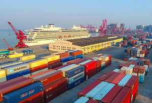 Hainan optimizes port business environment, cuts clearance time