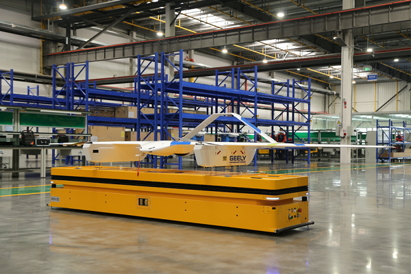 通航飞行器复合材料自动化生产线.png