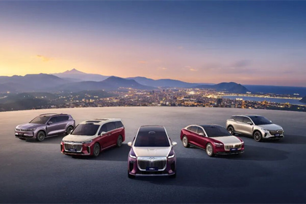 1768552115794083292.jpg 岚图引望_副本.jpg