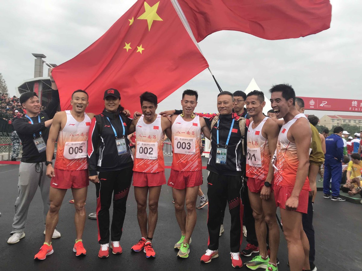 Chinese military pentathlon team wins four golds .jpg